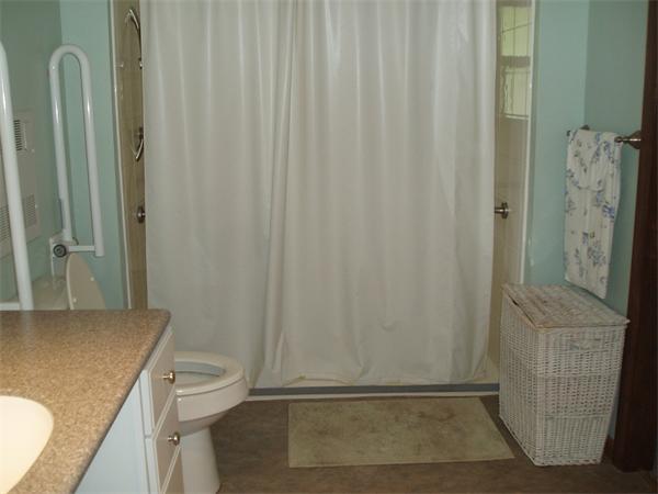 27 Conlin Road Oxford, MA 01540 - Photo 13 of 27 Gallery Image 13