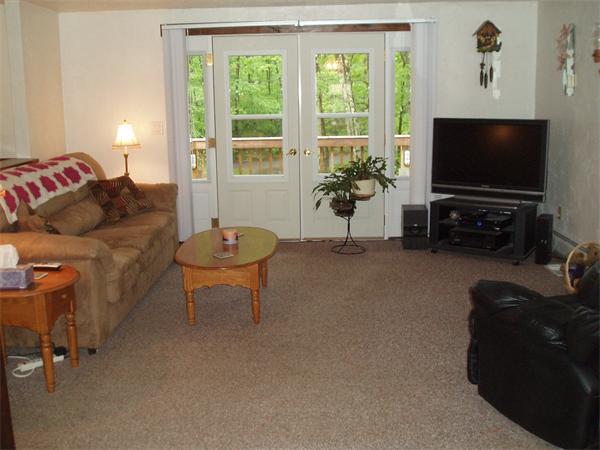 27 Conlin Road Oxford, MA 01540 - Photo 5 of 27 Gallery Image 5