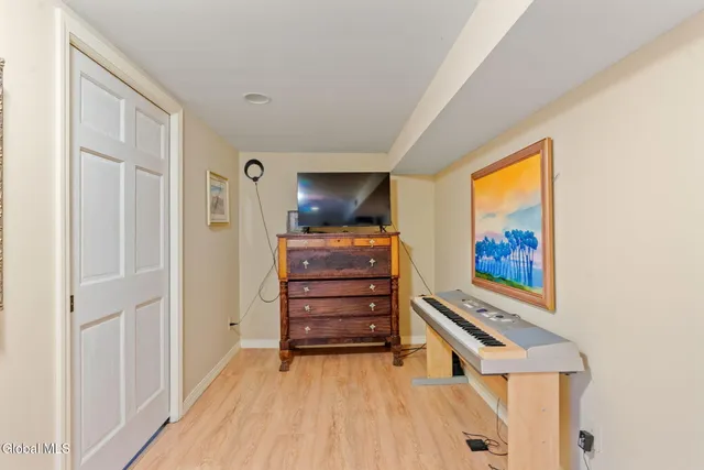 $475,000 | 122 Marlboro Road, Bethlehem, NY 12054