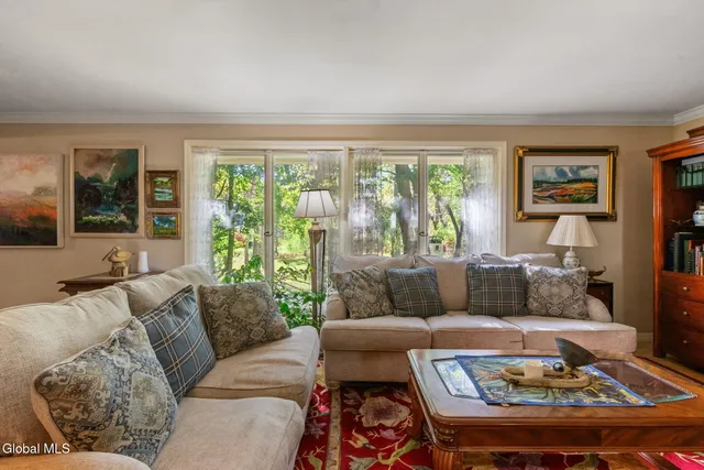 $475,000 | 122 Marlboro Road, Bethlehem, NY 12054