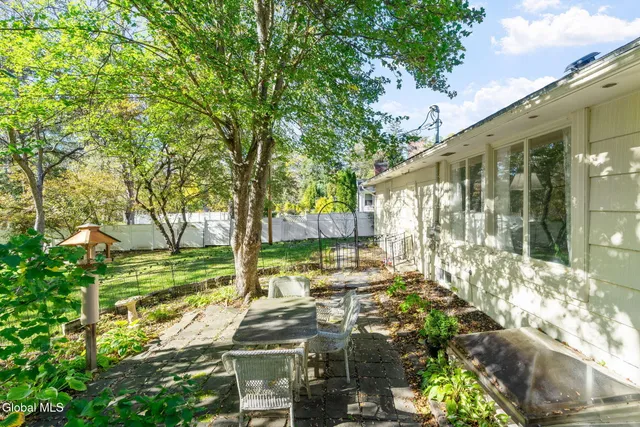 $475,000 | 122 Marlboro Road, Bethlehem, NY 12054