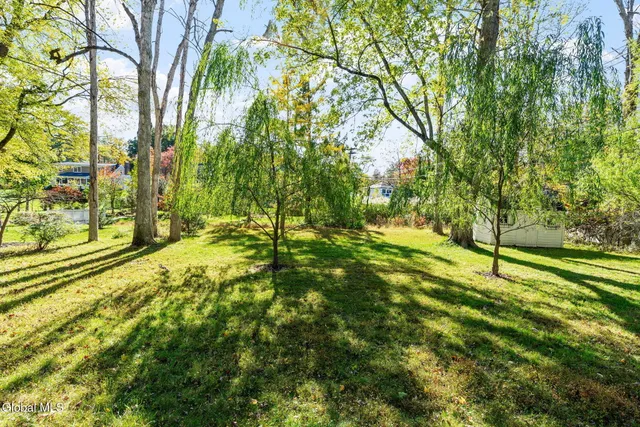 $475,000 | 122 Marlboro Road, Bethlehem, NY 12054