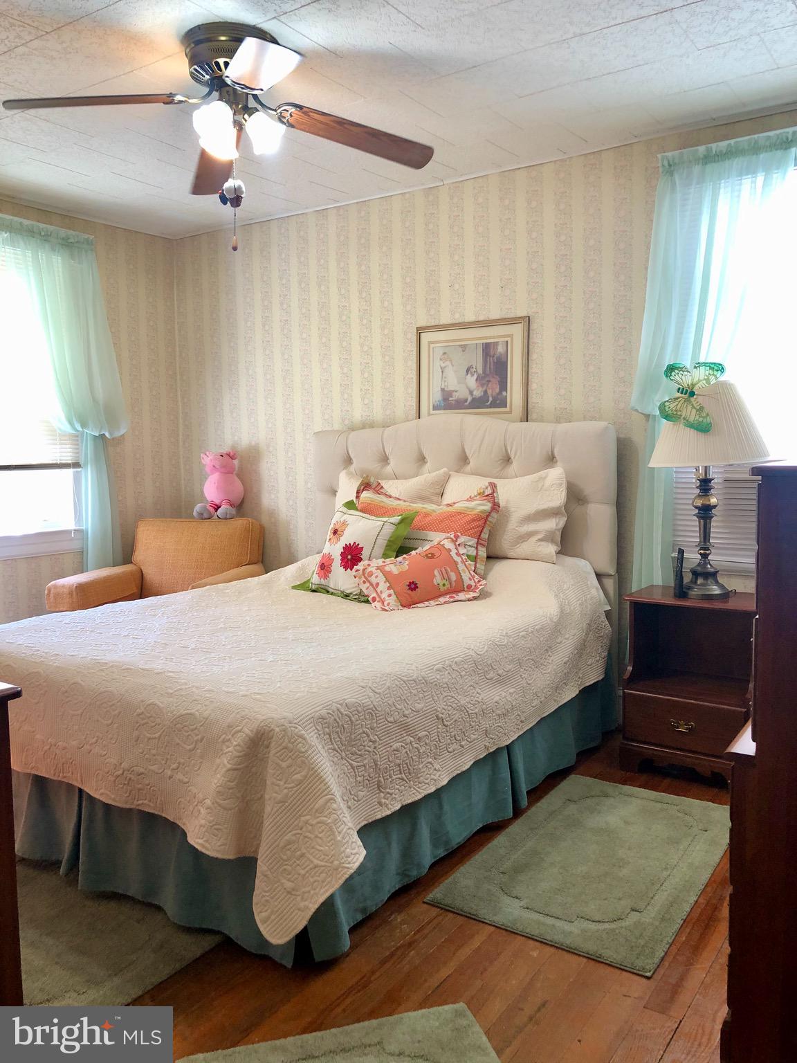 4425 Raspe Avenue Baltimore, MD 21206 - Photo 21 of 33 2nd Bedroom