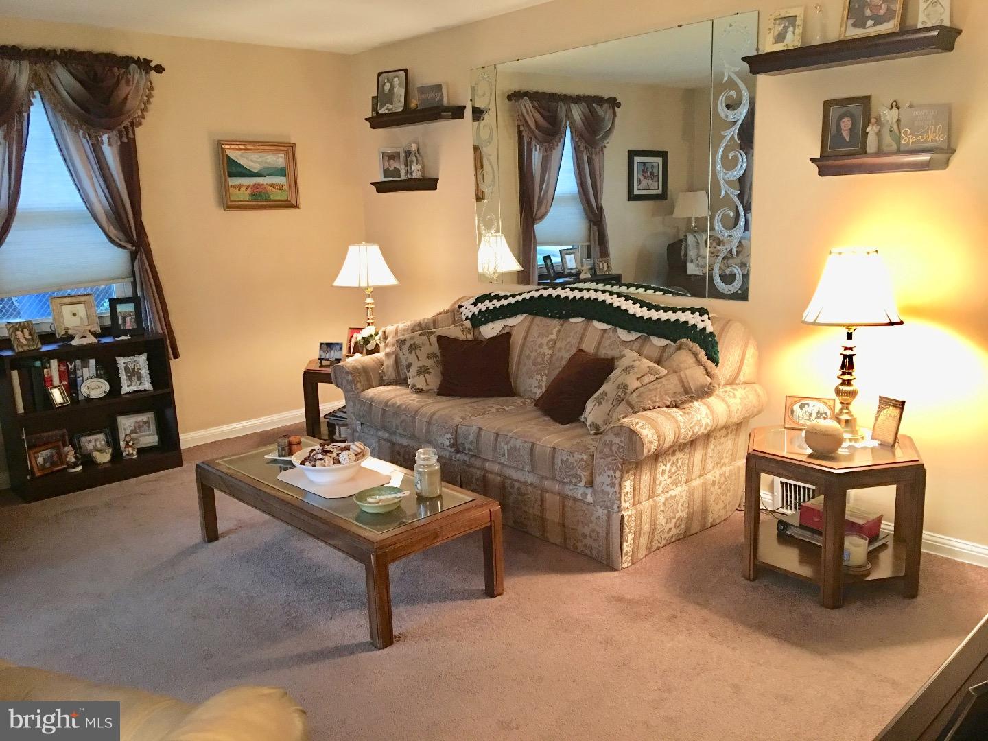 31 South Malin Road Broomall, PA 19008 - Photo 3 of 17 Gallery Image 3