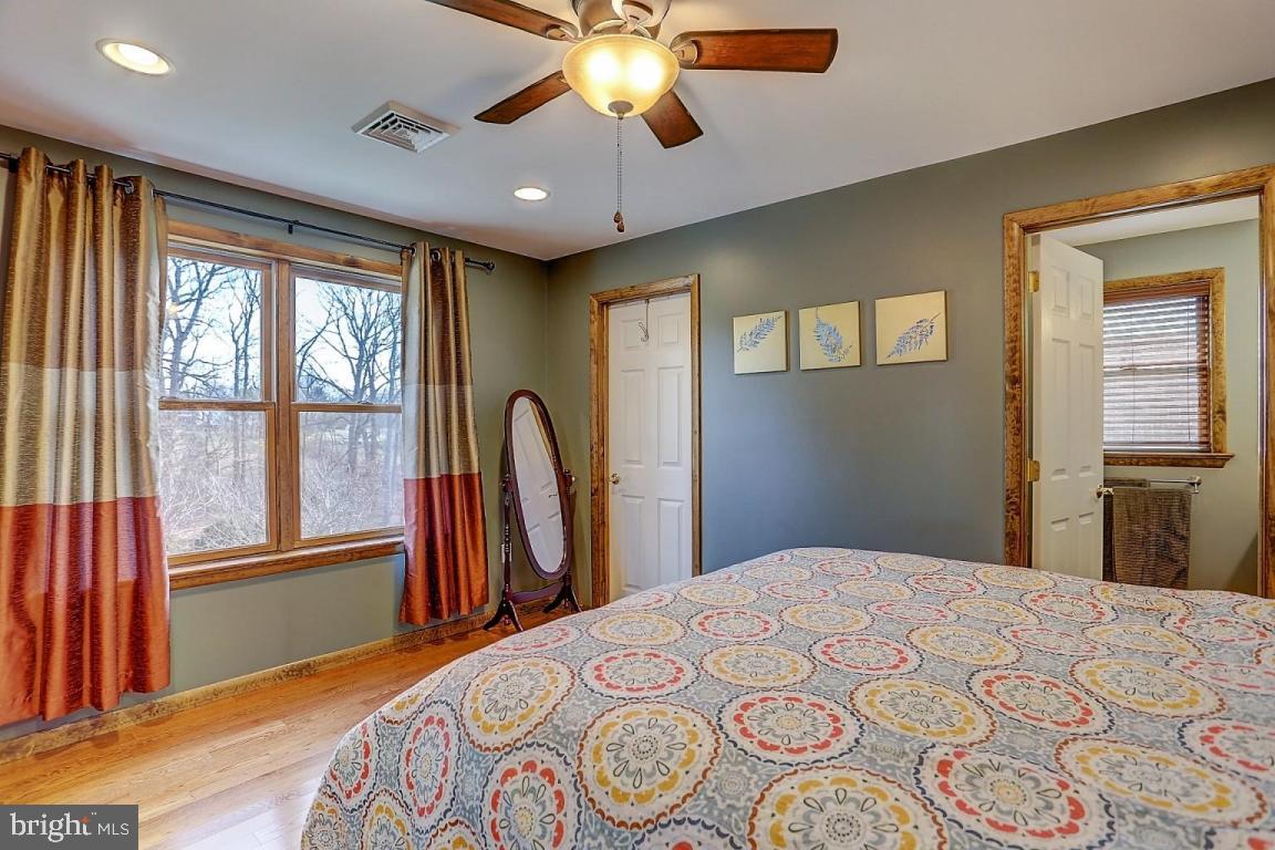 847 Cindy Lane Lititz, PA 17543 - Photo 11 of 26 Gallery Image 11