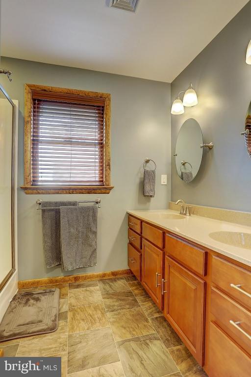 847 Cindy Lane Lititz, PA 17543 - Photo 12 of 26 Gallery Image 12