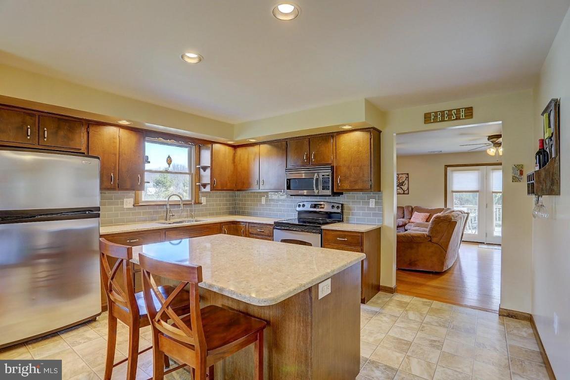 847 Cindy Lane Lititz, PA 17543 - Photo 9 of 26 Gallery Image 9