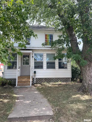 $45,000 | 815 South 6th Street, Clinton, IA 52732