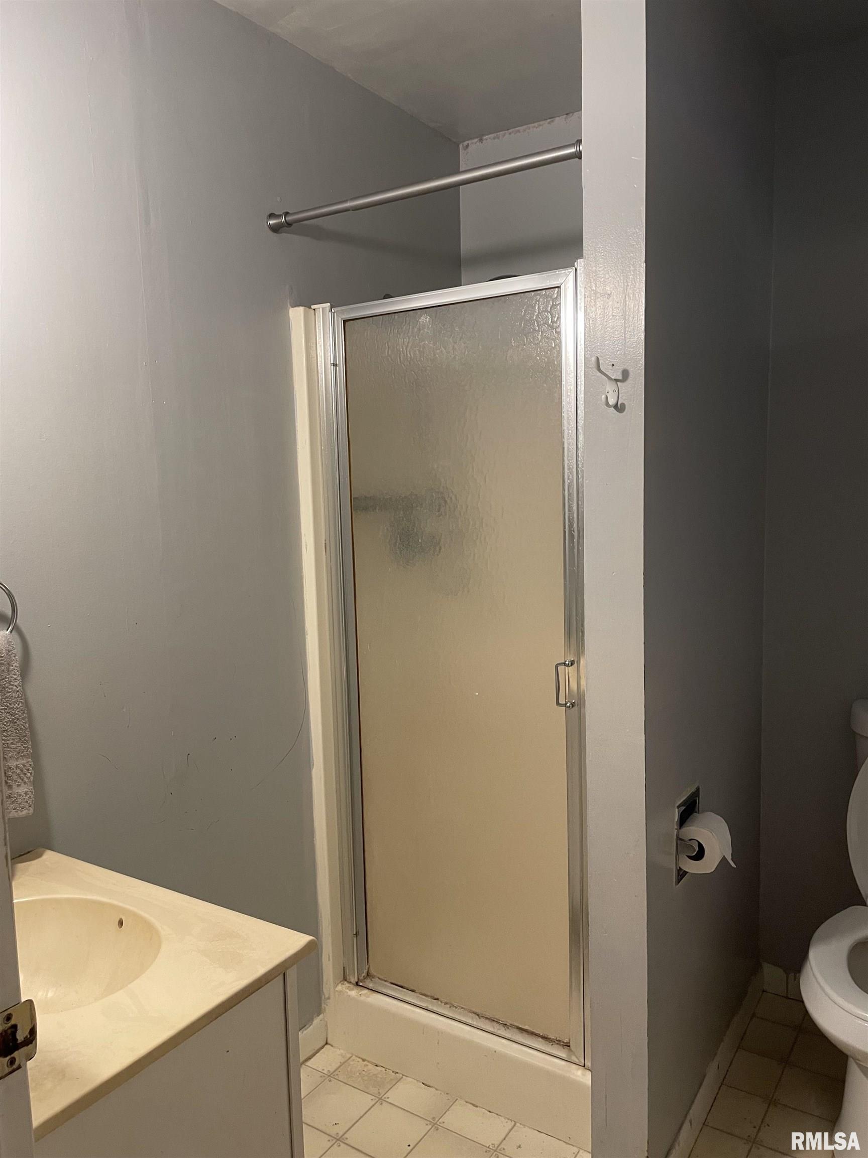 815 South 6th Street Clinton, IA 52732 - Photo 11 of 17