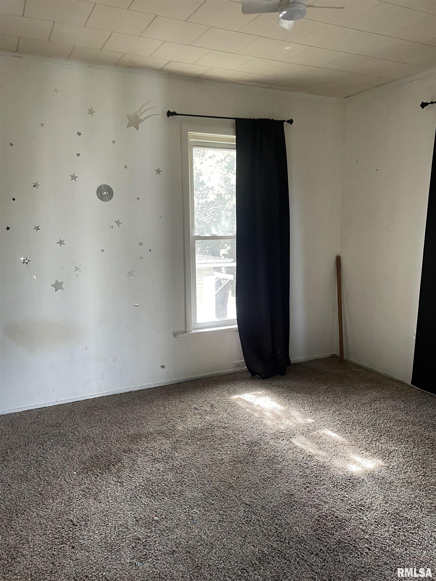 815 South 6th Street Clinton, IA 52732 - Photo 15 of 17