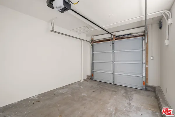 $2,999 | 6821 East Ocean Boulevard, Unit 1/2, Long Beach, CA 90803