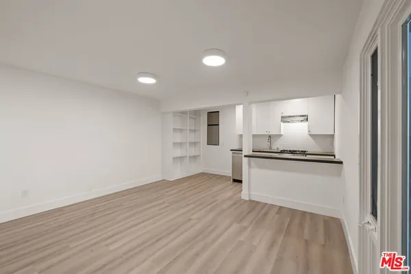 $2,999 | 6821 East Ocean Boulevard, Unit 1/2, Long Beach, CA 90803