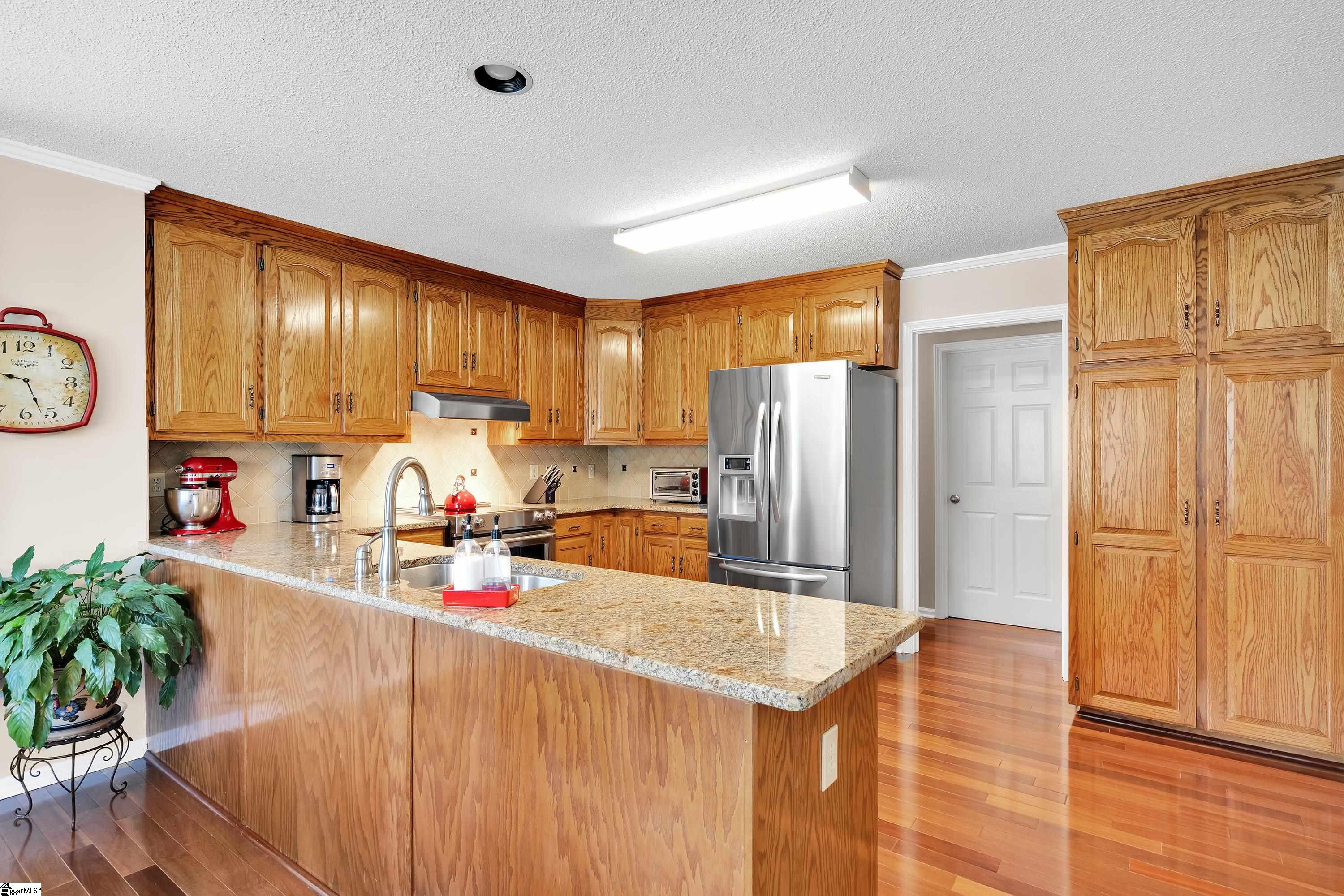 313 Paddock Road Anderson, SC 29621 - Photo 8 of 36