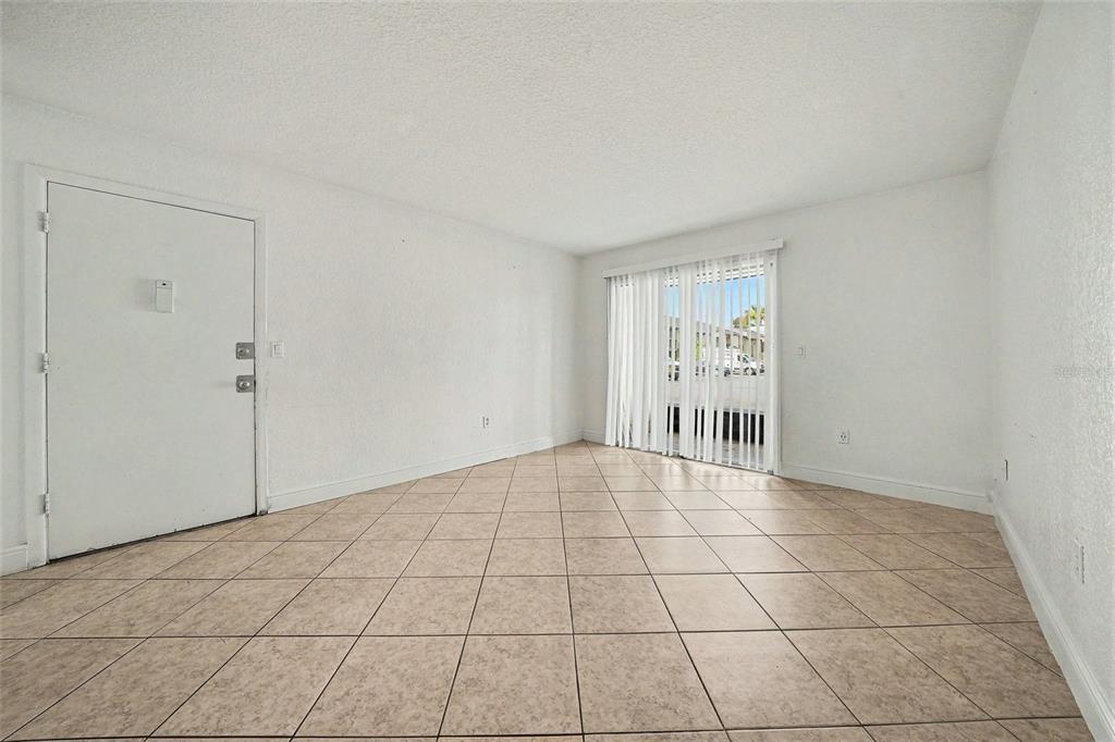 902 Lake Destiny Road, Unit A Altamonte Springs, FL 32714 - Photo 3 of 21 Gallery Image 3