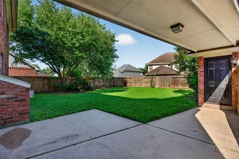 $430,000 | 4122 Casa Del Lago Drive, Missouri City, TX 77459