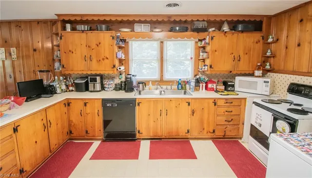 $349,000 | 424 Camp Road, Burlington, NC 27217