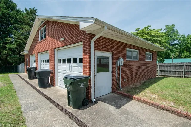 $349,000 | 424 Camp Road, Burlington, NC 27217