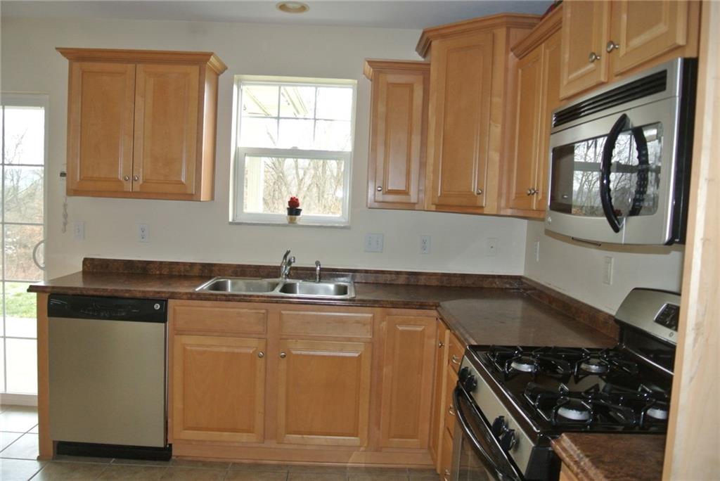 417 Chestnut Lane Apollo, PA 15613 - Photo 2 of 20 Gallery Image 2