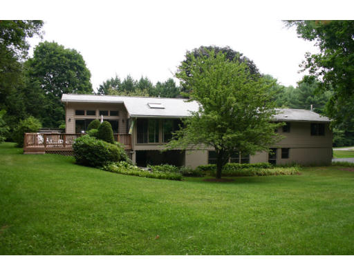 51 Woodridge Road Wayland, MA 01778 - Photo 2 of 7 Gallery Image 2