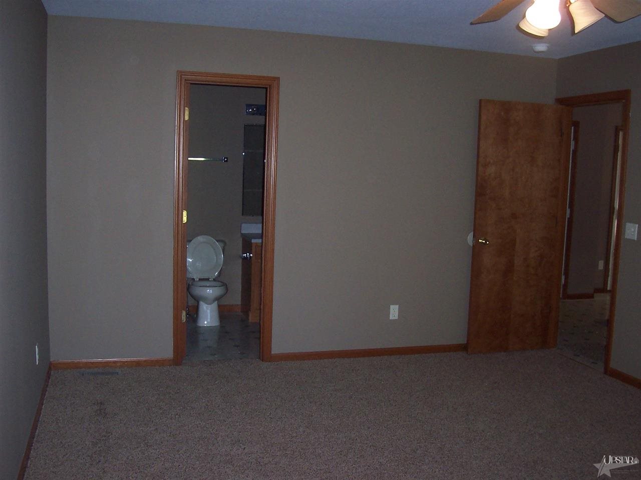 9927 Bethel Road Fort Wayne, IN 46818 - Photo 12 of 27