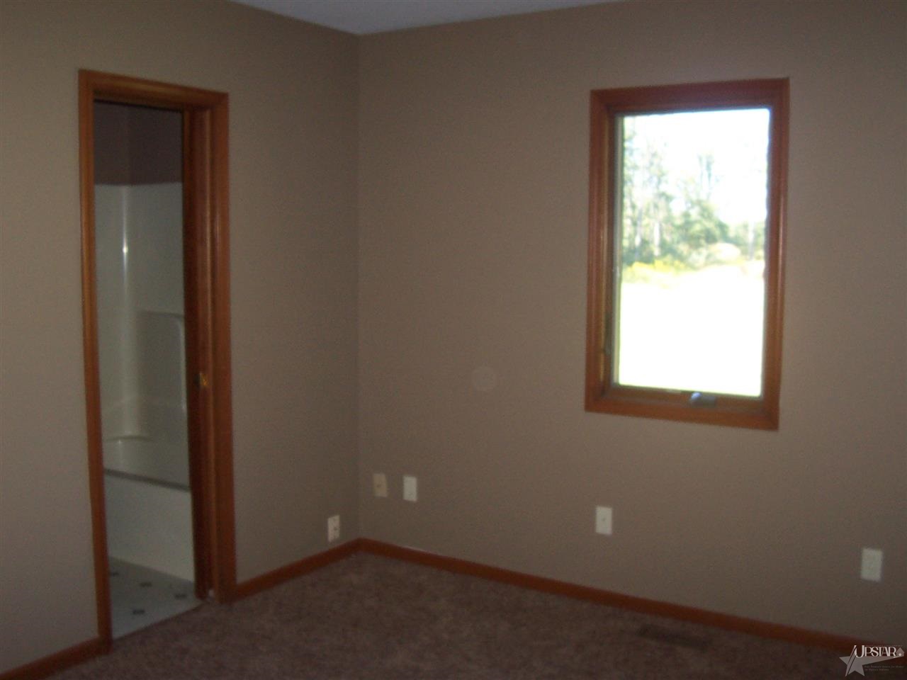 9927 Bethel Road Fort Wayne, IN 46818 - Photo 16 of 27
