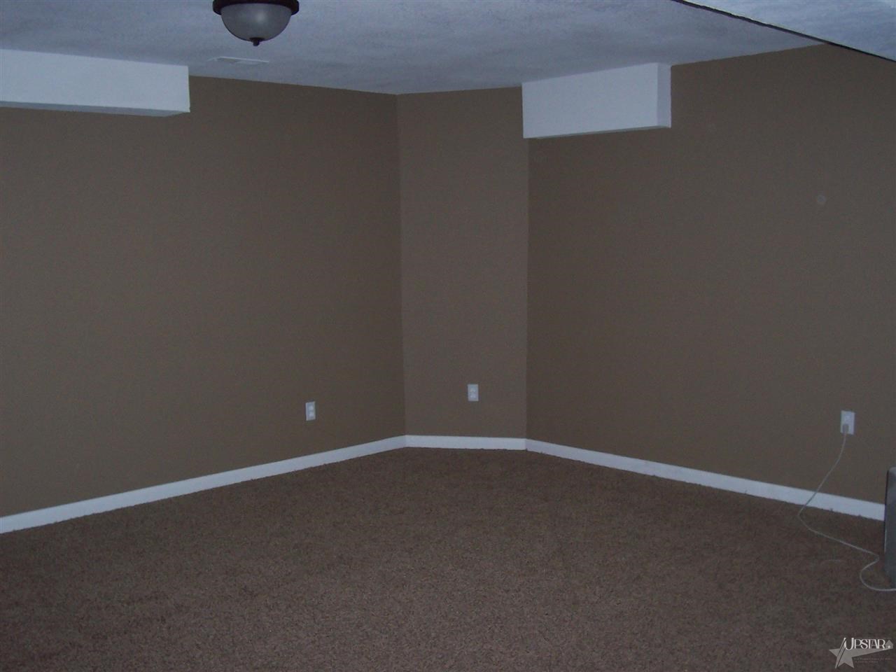 9927 Bethel Road Fort Wayne, IN 46818 - Photo 24 of 27