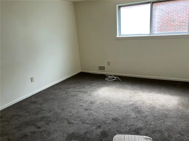 $1,500 | 15 Twin Beeches, Rochester, NY 14608