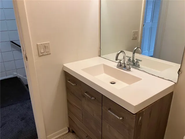 $1,500 | 15 Twin Beeches, Rochester, NY 14608