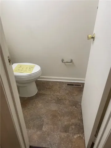 $1,500 | 15 Twin Beeches, Rochester, NY 14608