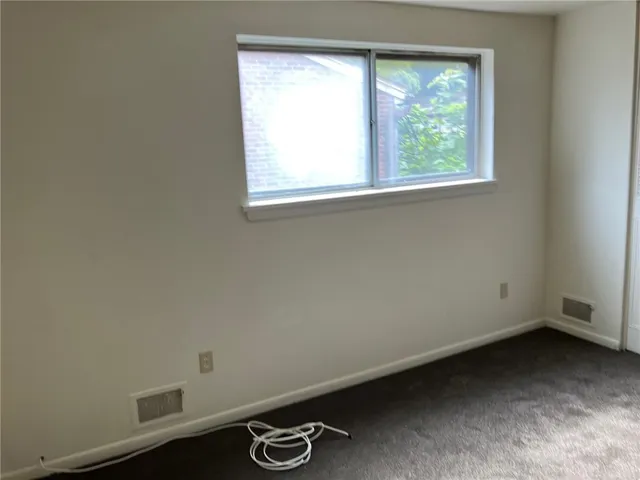 $1,500 | 15 Twin Beeches, Rochester, NY 14608