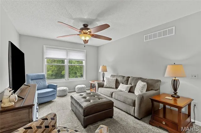 $495,000 | 2056 Hawks Landing Drive, Lake St. Louis, MO 63367