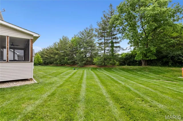 $495,000 | 2056 Hawks Landing Drive, Lake St. Louis, MO 63367