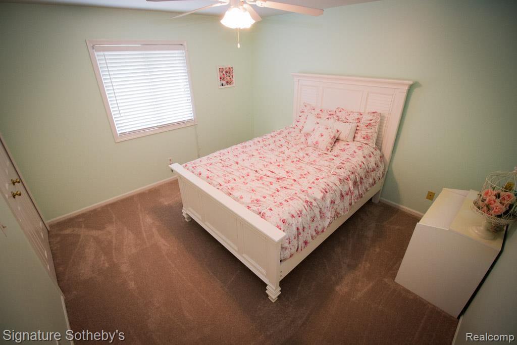 839 Stanford Circle Rochester, MI 48309 - Photo 24 of 48 Stradford Circle (37 of 50).jpg