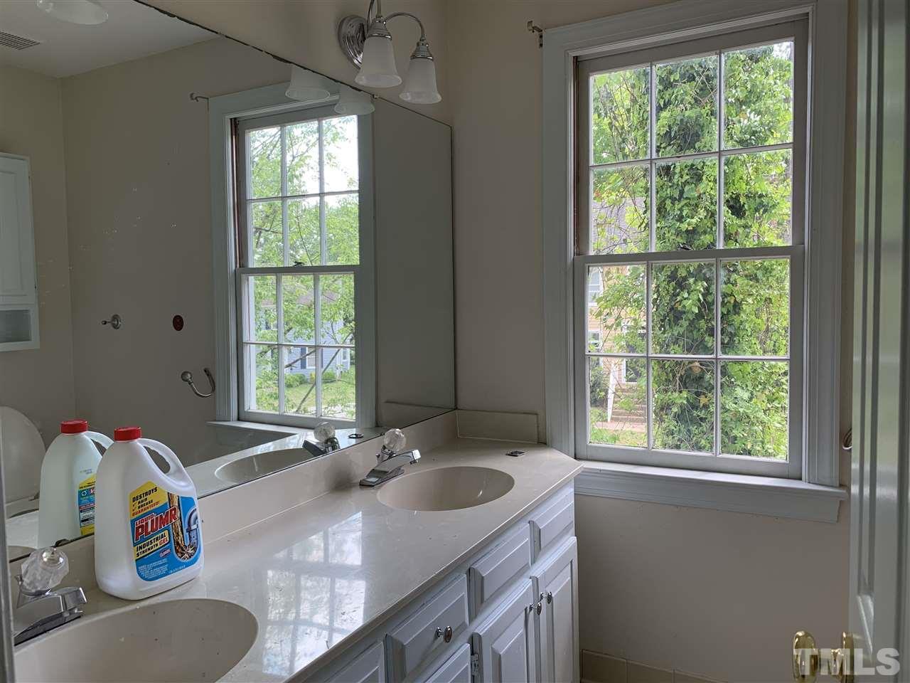 3305 Gatcombe Place Raleigh, NC 27604 - Photo 11 of 23