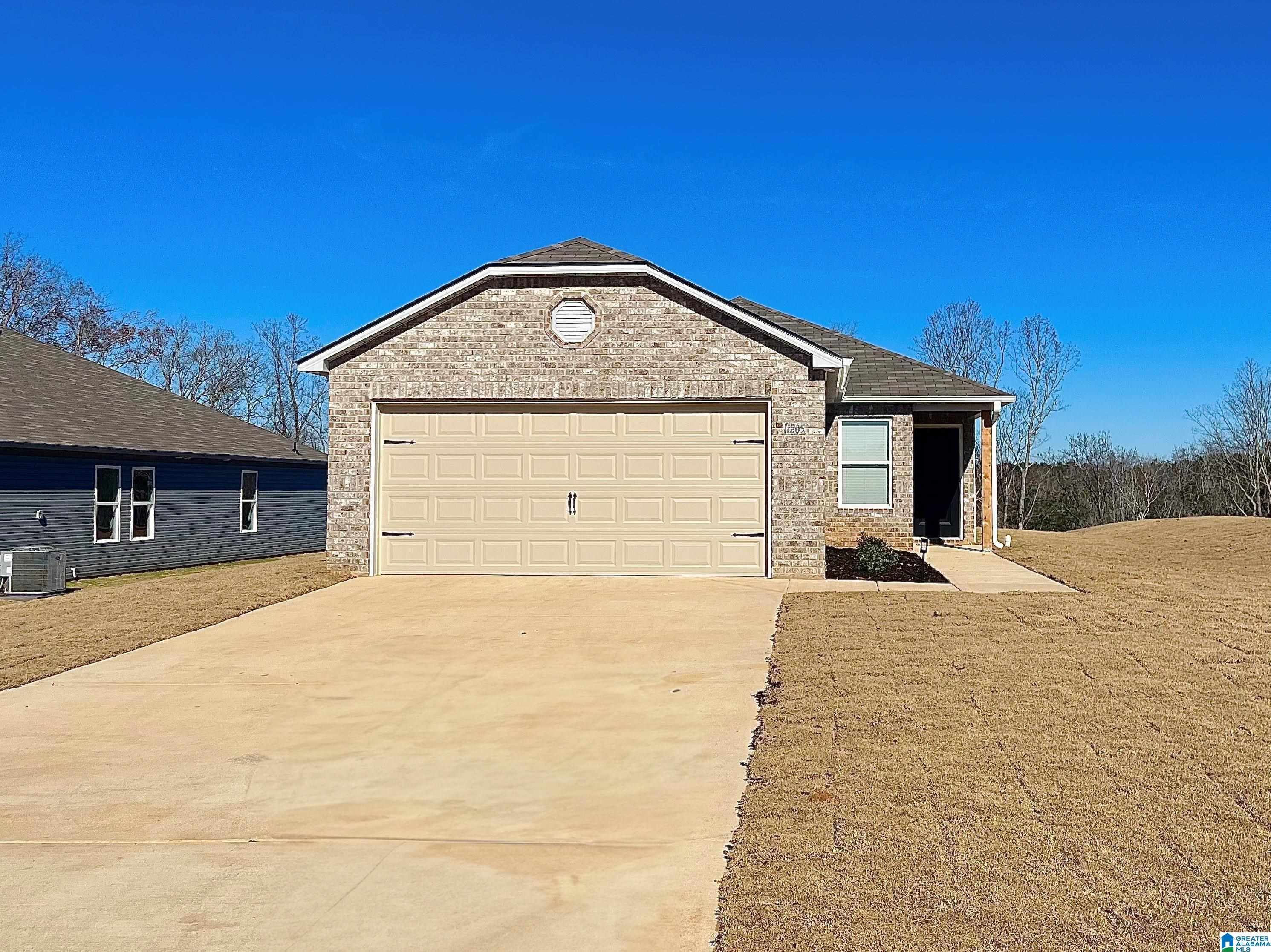 915 Stagecoach Road Jemison, AL 35085 - Photo 1 of 20