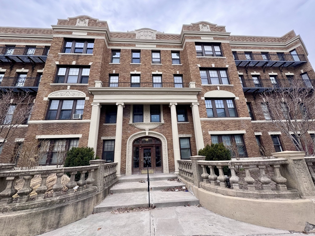 28 Sidlaw Road, Unit 2 Boston, MA 02135 - Photo 1 of 8