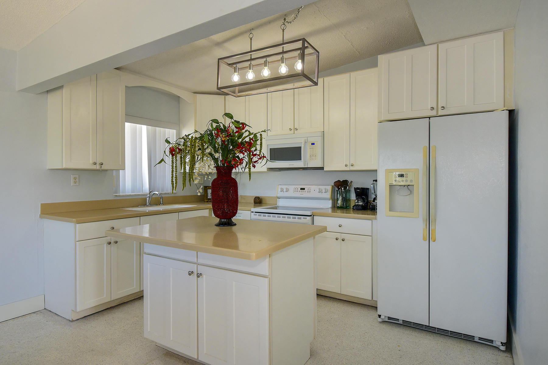 1106 Heron Road Key Largo, FL 33037 - Photo 4 of 14 Open Kitchen