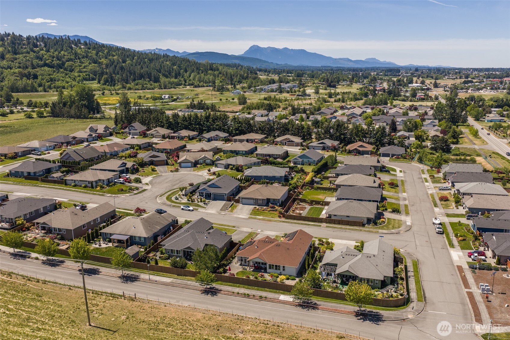 31 Lillian Ridge Court Sequim, WA 98382 - Photo 2 of 40