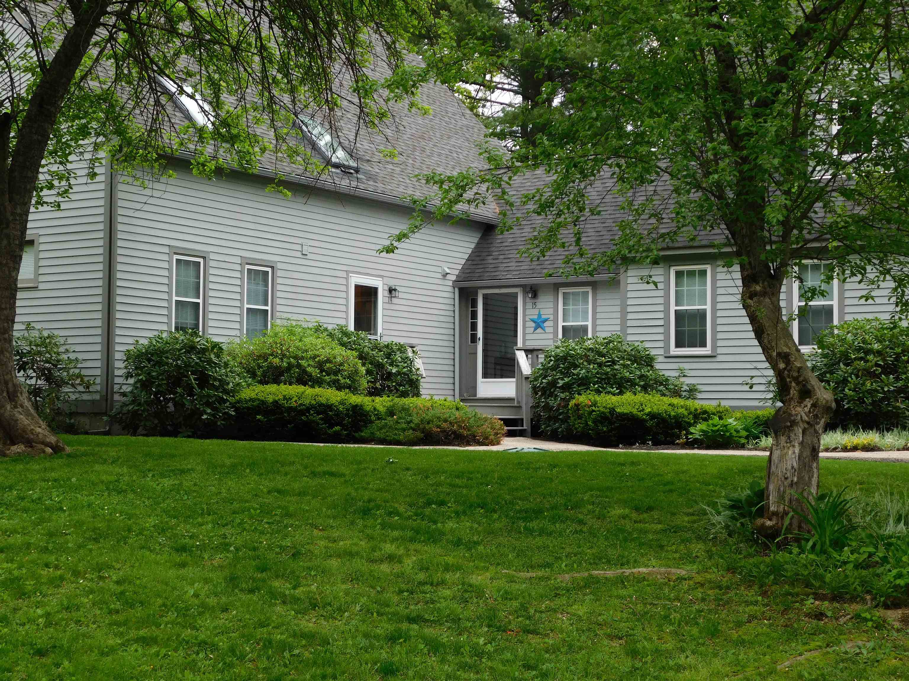 14 Glengarry Drive Stratham, NH 03885 - Photo 2 of 20