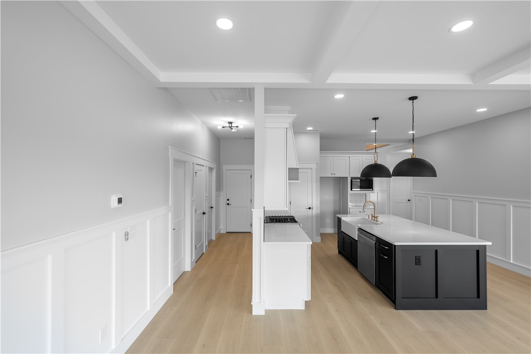 1619 Old Dobbins Bridge Road Townville, SC 29689 - Photo 8 of 34 This bright, open kitchen boasts a large island, ideal for entertaining and daily living.