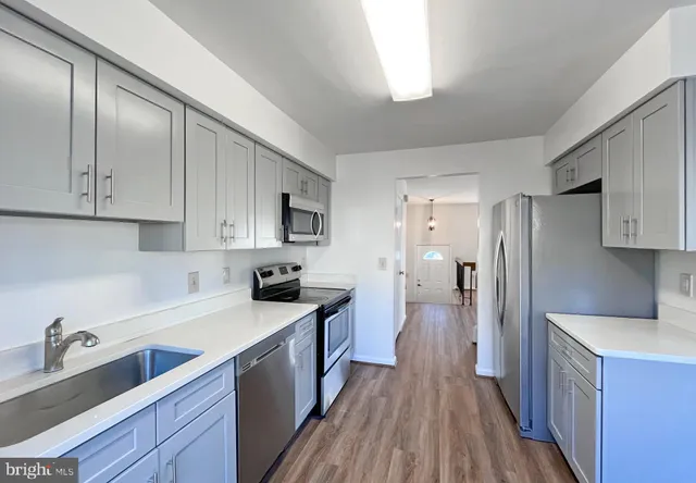 $629,000 | 3350 Oakshade Court, Fairfax, VA 22033