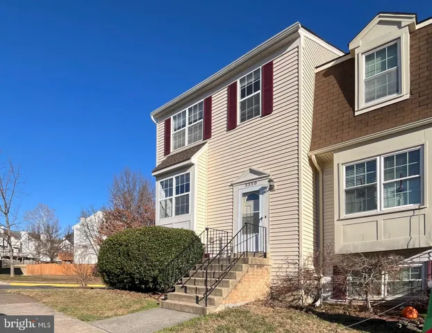 $629,000 | 3350 Oakshade Court, Fairfax, VA 22033
