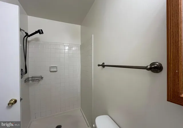 $629,000 | 3350 Oakshade Court, Fairfax, VA 22033