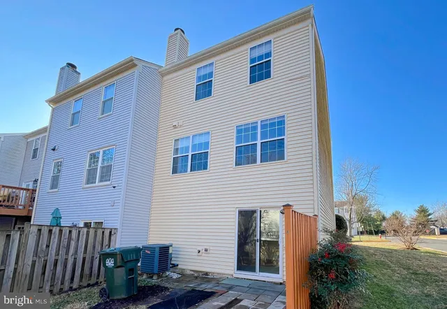 $629,000 | 3350 Oakshade Court, Fairfax, VA 22033