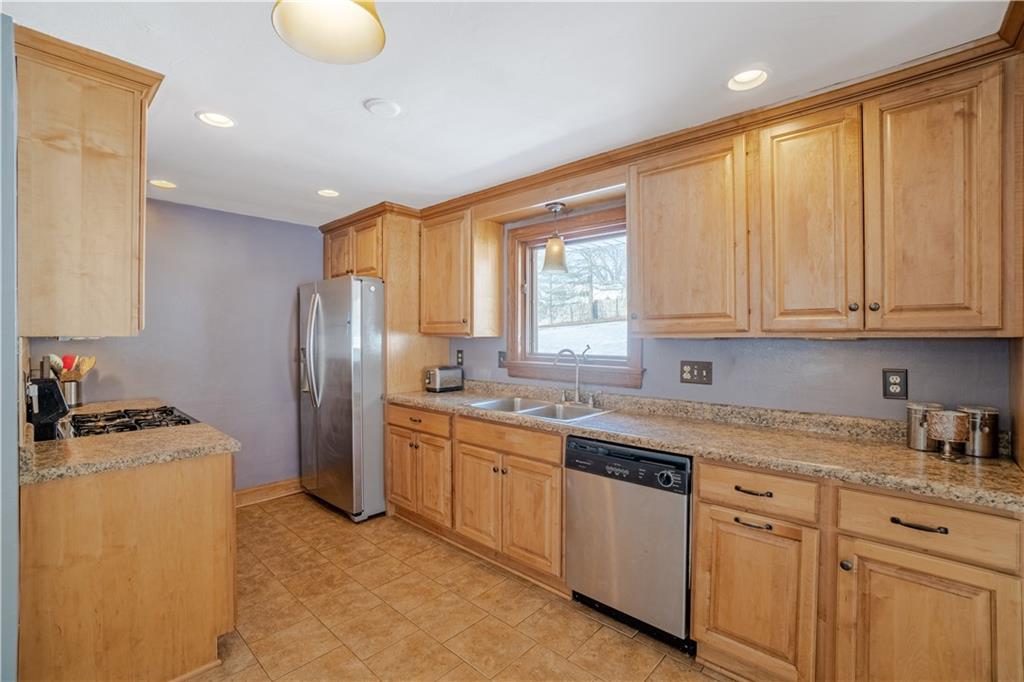 181 Denny Road Valencia, PA 16059 - Photo 12 of 25 Gallery Image 12