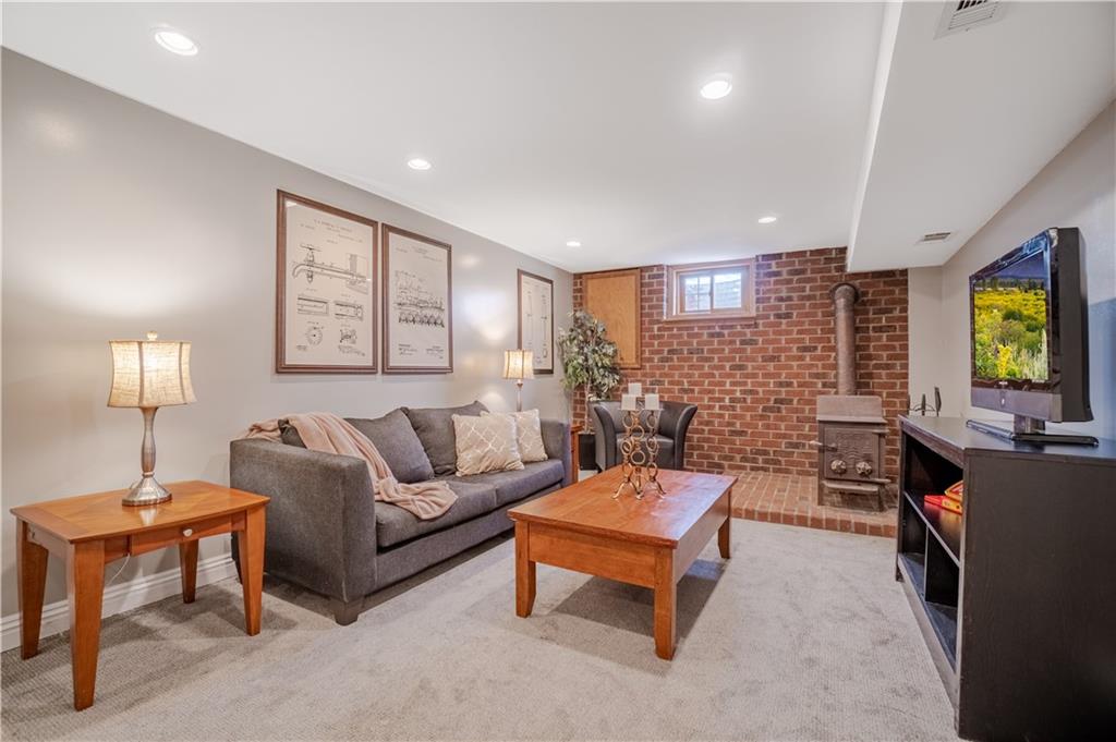 181 Denny Road Valencia, PA 16059 - Photo 18 of 25 Gallery Image 18