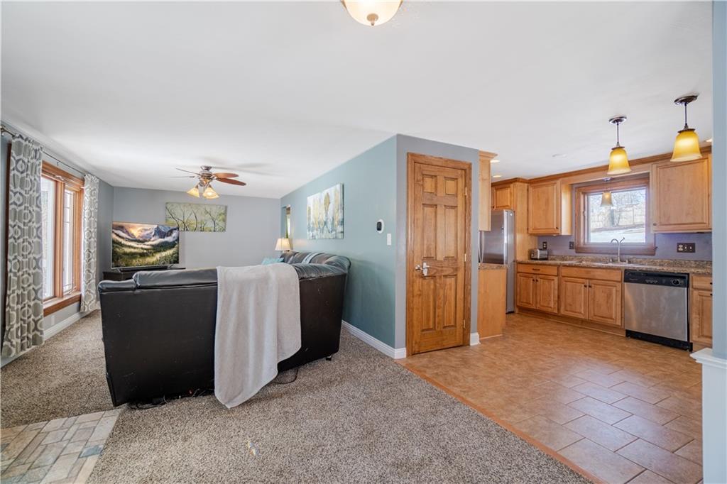 181 Denny Road Valencia, PA 16059 - Photo 7 of 25 Gallery Image 7