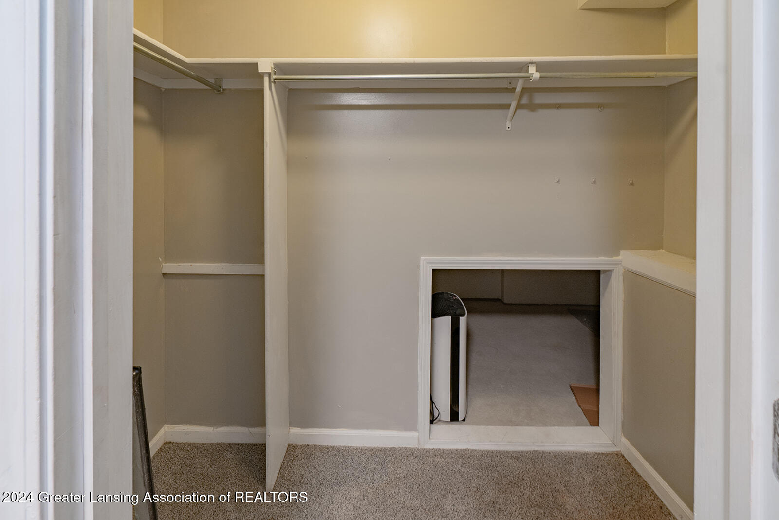 2821 West Jolly Road Lansing, MI 48911 - Photo 14 of 32 2821 W Jolly Rd -014