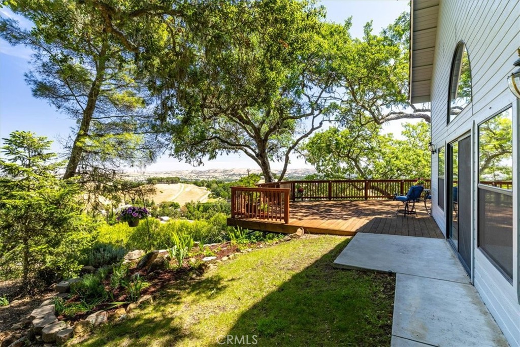 12355 Santa Ana Road Atascadero, CA 93422 - Photo 46 of 57 a view of a swimming pool with a patio