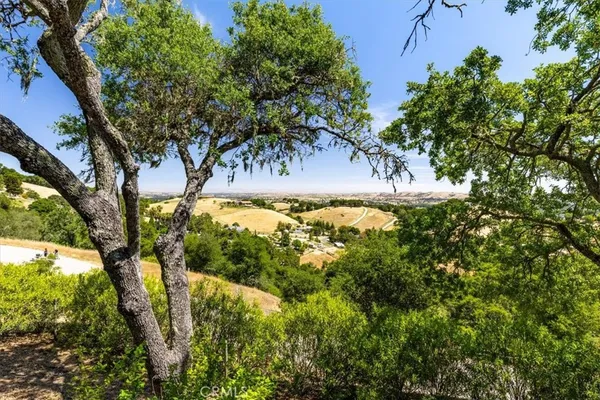 $1,110,000 | 12355 Santa Ana Road, Atascadero, CA 93422